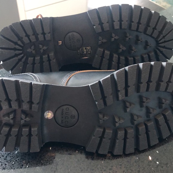 Gucci Shoes. Brand new. Never worn. 8.5 E/U. 9 US box and bag not included. - Picture 4 of 6